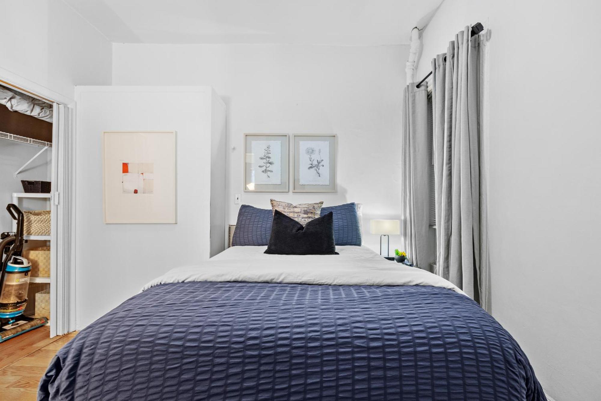Quaint 2Br Apt Walk To Time Square New York Exterior photo